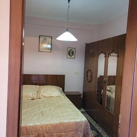 Appartamento Entire Apartment, Near Center In *