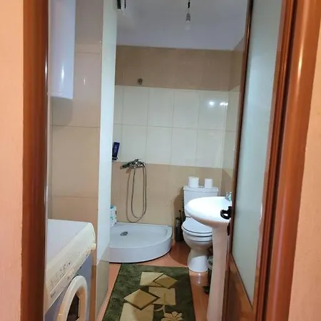 Appartamento Entire Apartment, Near Center In Korce